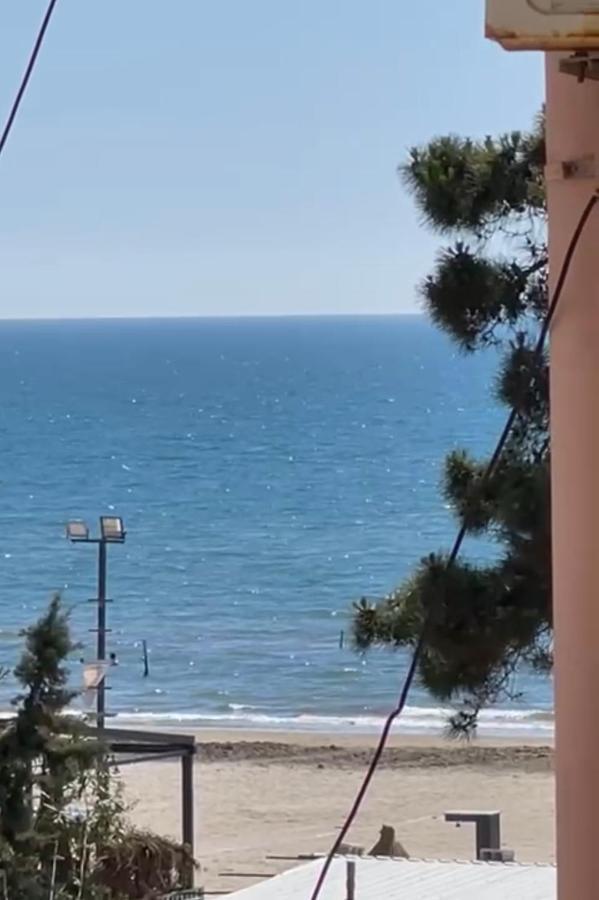 Sea View Apartment Durres Ngoại thất bức ảnh